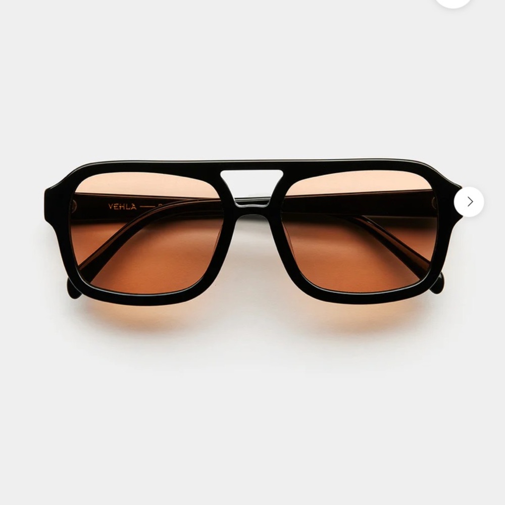 VEHLA Black Frame Sunglasses with Brown Lenses